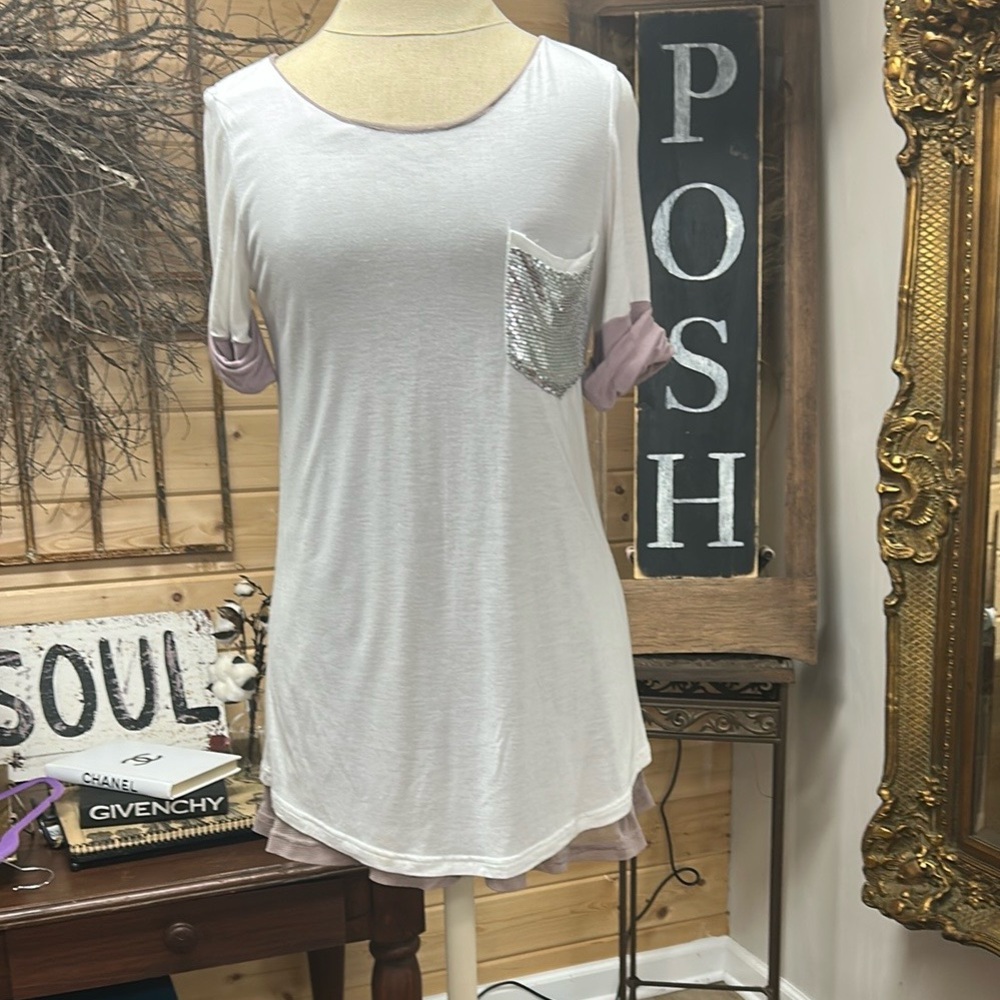 Lightweight t shirt style top
